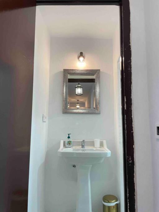 Charming 4 Bedroom Village With Patio *