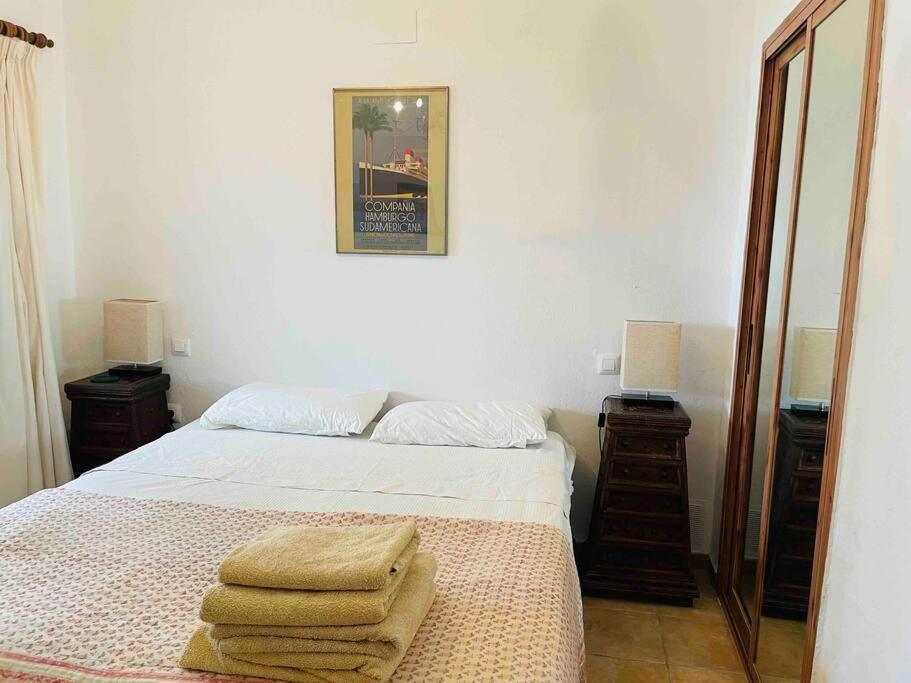 Casa de Férias Charming 4 Bedroom Village With Patio *